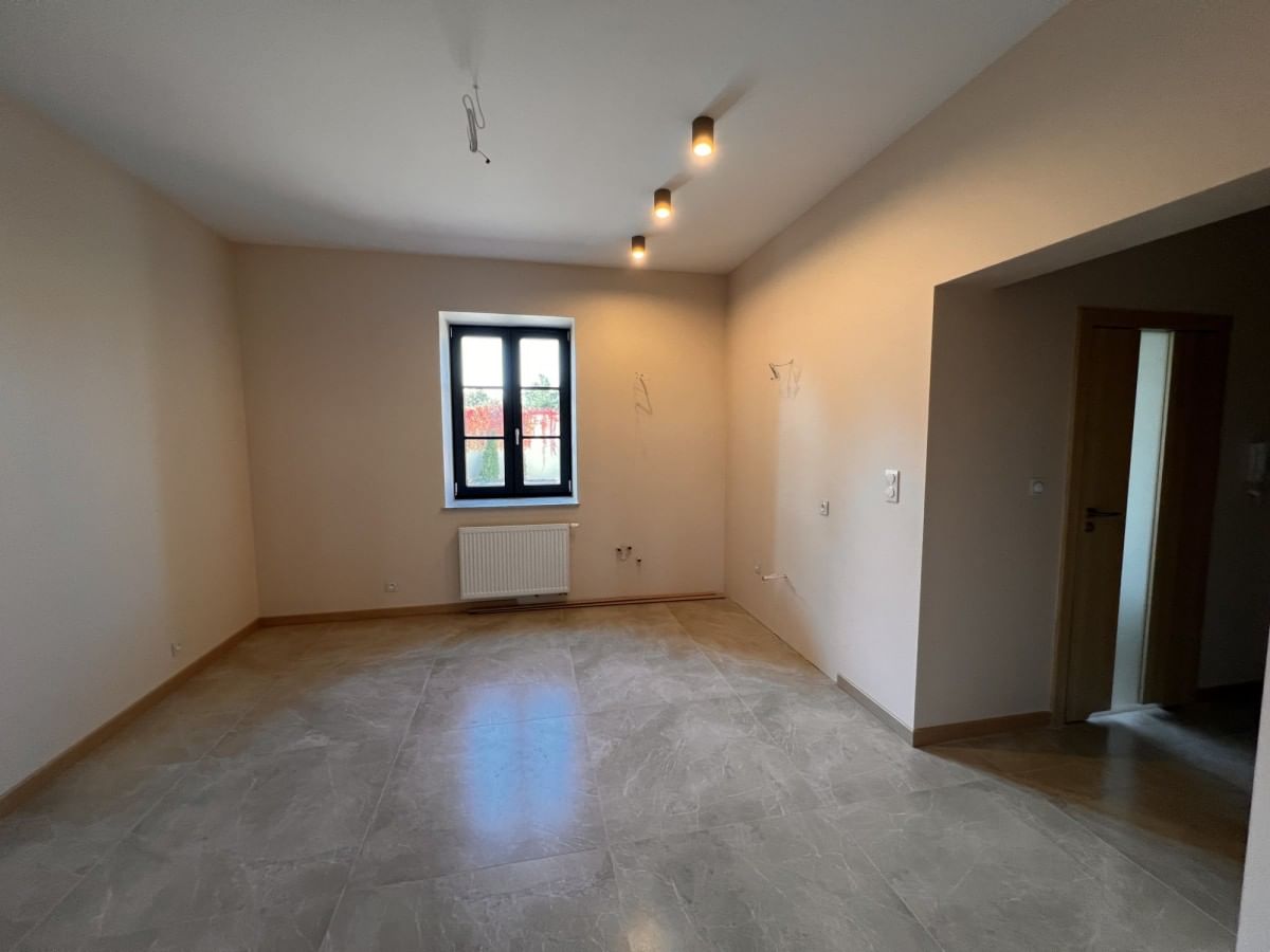 Lokal użytkowy  pokojowe na Wynajem