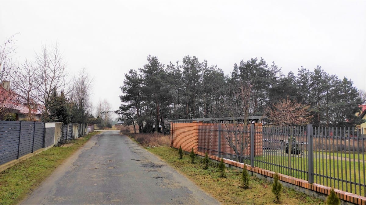 Działka  pokojowe na Sprzedaż