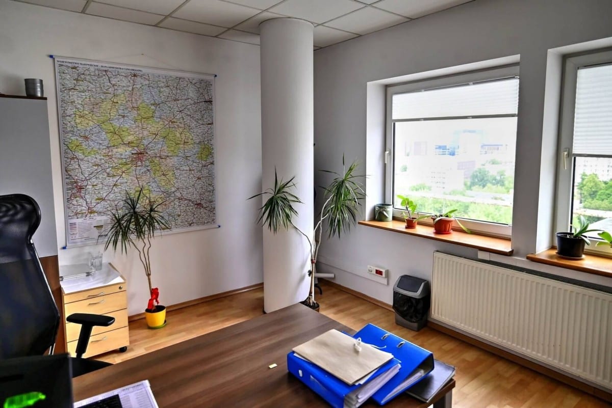Lokal użytkowy  pokojowe na Sprzedaż