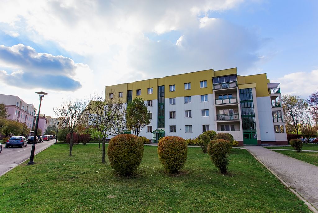 Mieszkanie 4 pokojowe na Sprzedaż