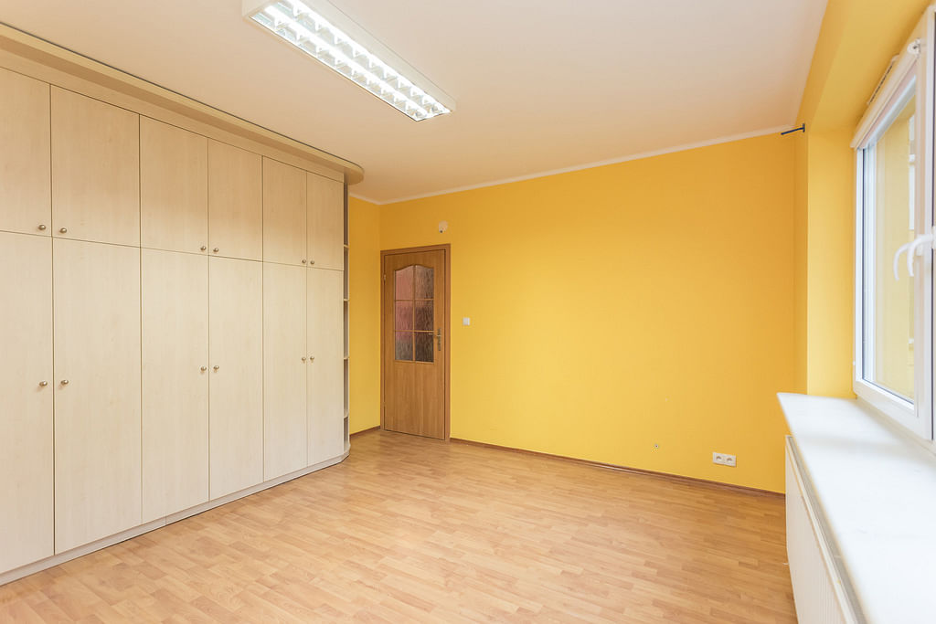 Mieszkanie 4 pokojowe na Sprzedaż