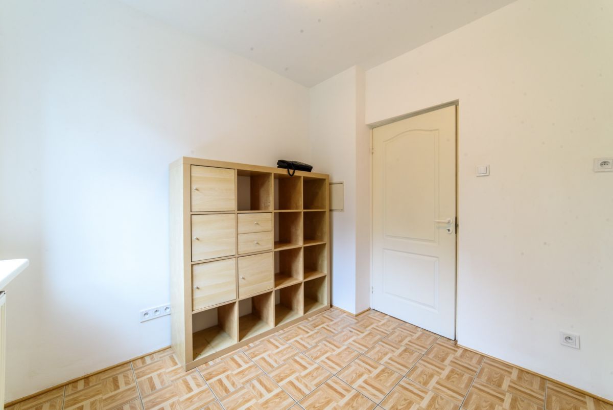 Lokal użytkowy  pokojowe na Wynajem