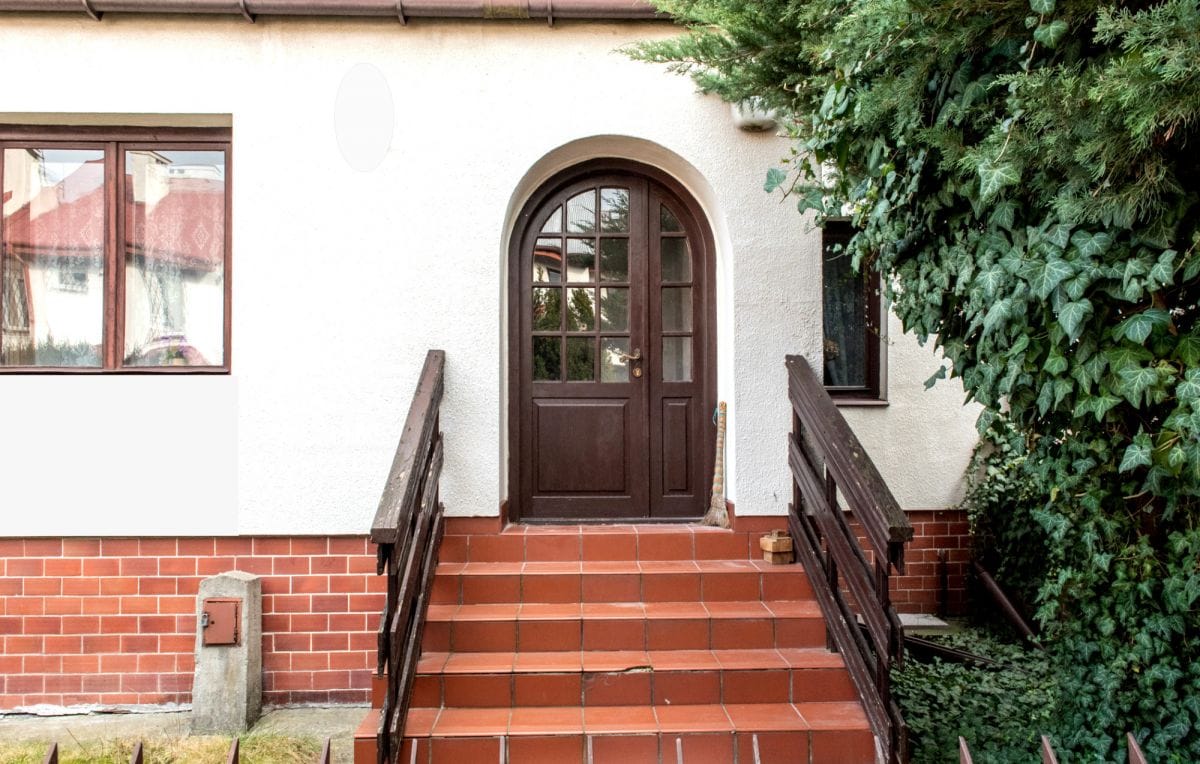 Dom 10 pokojowe na Sprzedaż