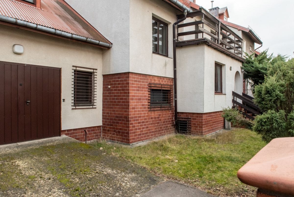 Dom 10 pokojowe na Sprzedaż