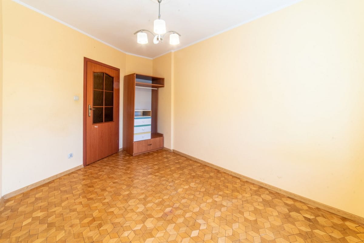 Mieszkanie 4 pokojowe na Sprzedaż