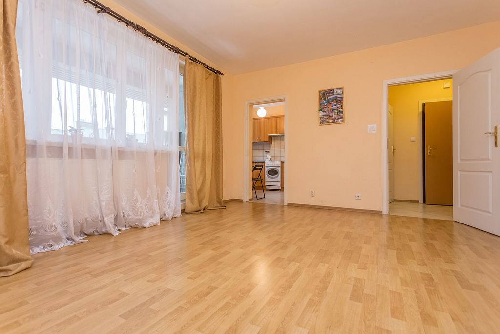 Mieszkanie 4 pokojowe na Sprzedaż