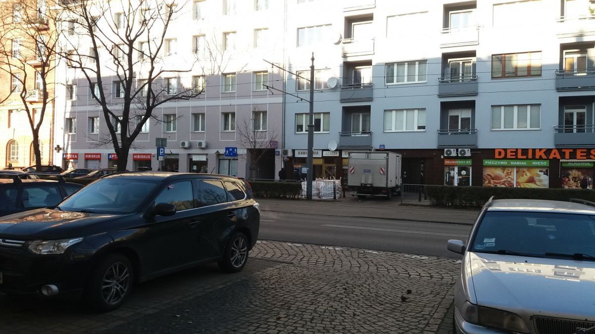 Lokal użytkowy  pokojowe na Sprzedaż