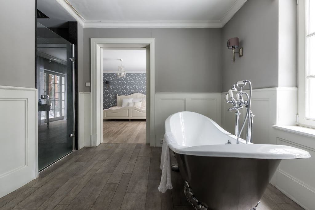 Dom 8 pokojowe na Sprzedaż