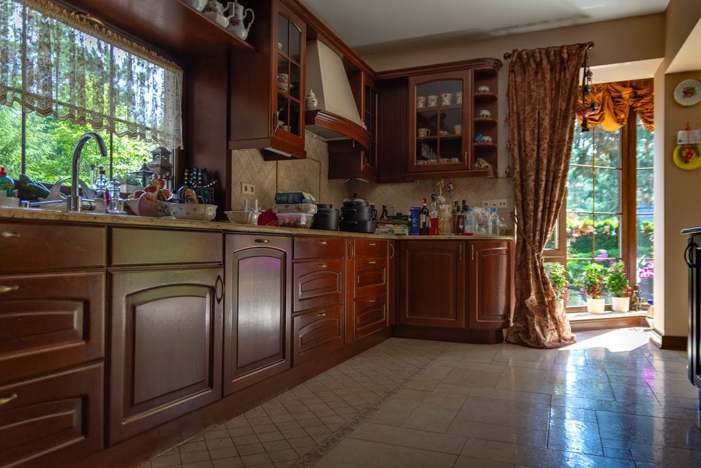 Dom 6 pokojowe na Sprzedaż