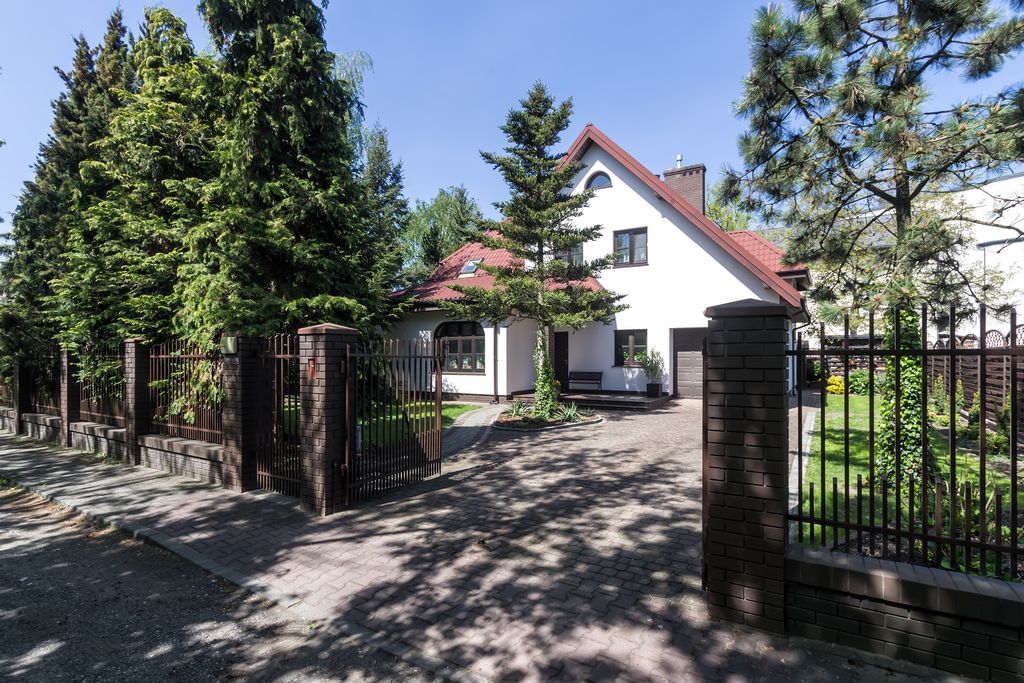 Dom 6 pokojowe na Sprzedaż