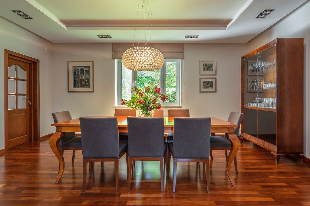 Dom 7 pokojowe na Sprzedaż