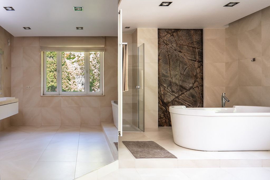 Dom 7 pokojowe na Sprzedaż