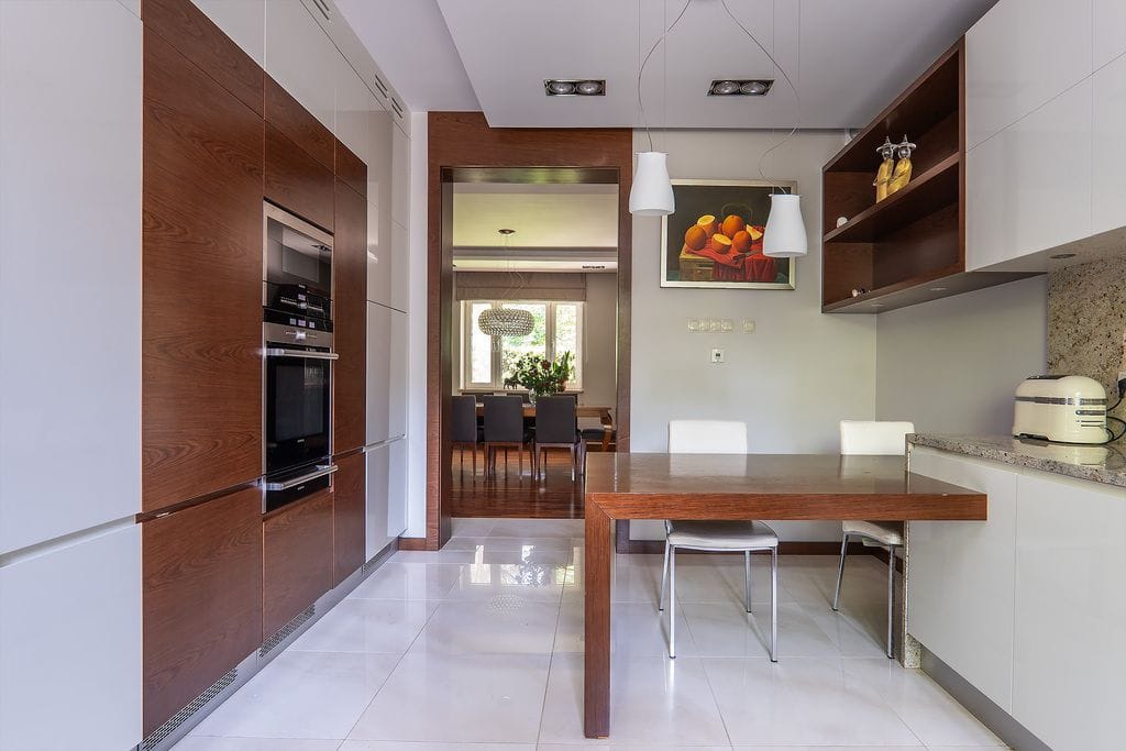 Dom 7 pokojowe na Sprzedaż