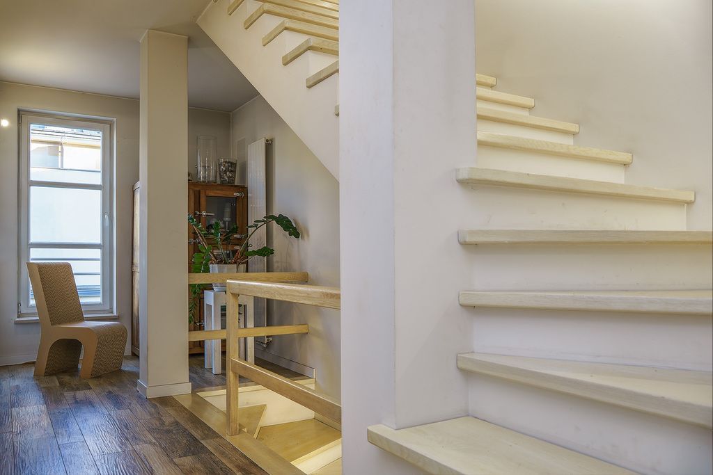 Dom 4 pokojowe na Sprzedaż