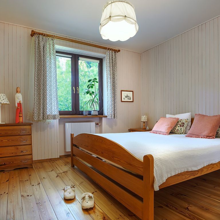 Dom 8 pokojowe na Sprzedaż