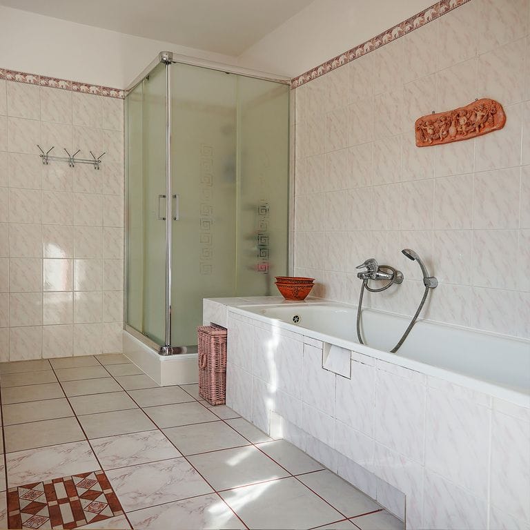 Dom 8 pokojowe na Sprzedaż