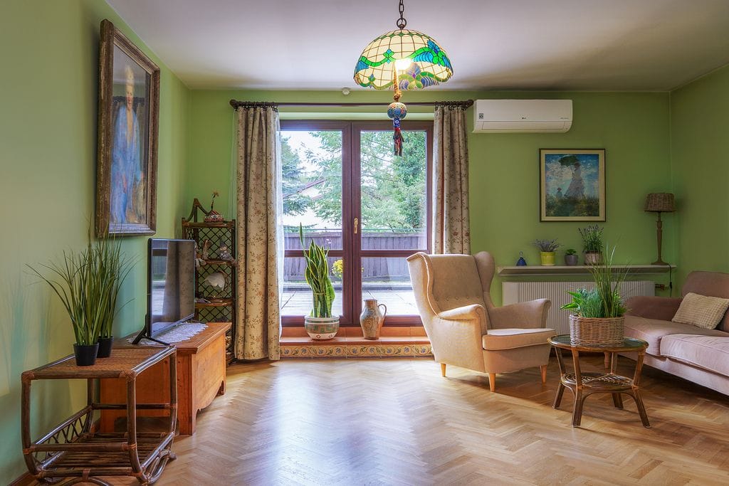 Dom 8 pokojowe na Sprzedaż