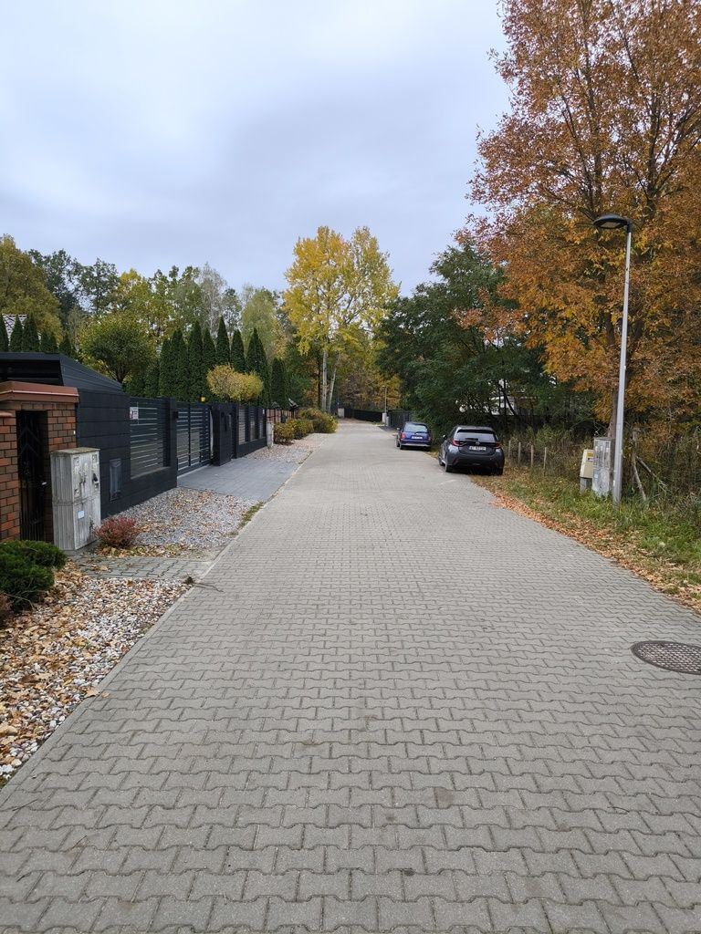 Działka  pokojowe na Sprzedaż