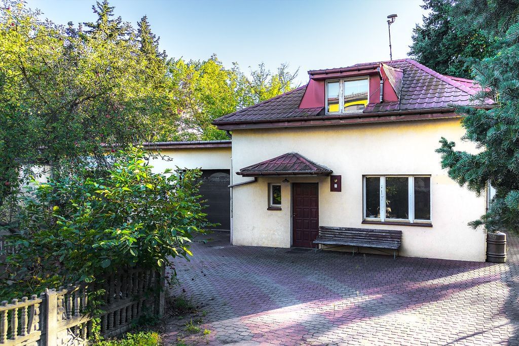 Dom 11 pokojowe na Sprzedaż