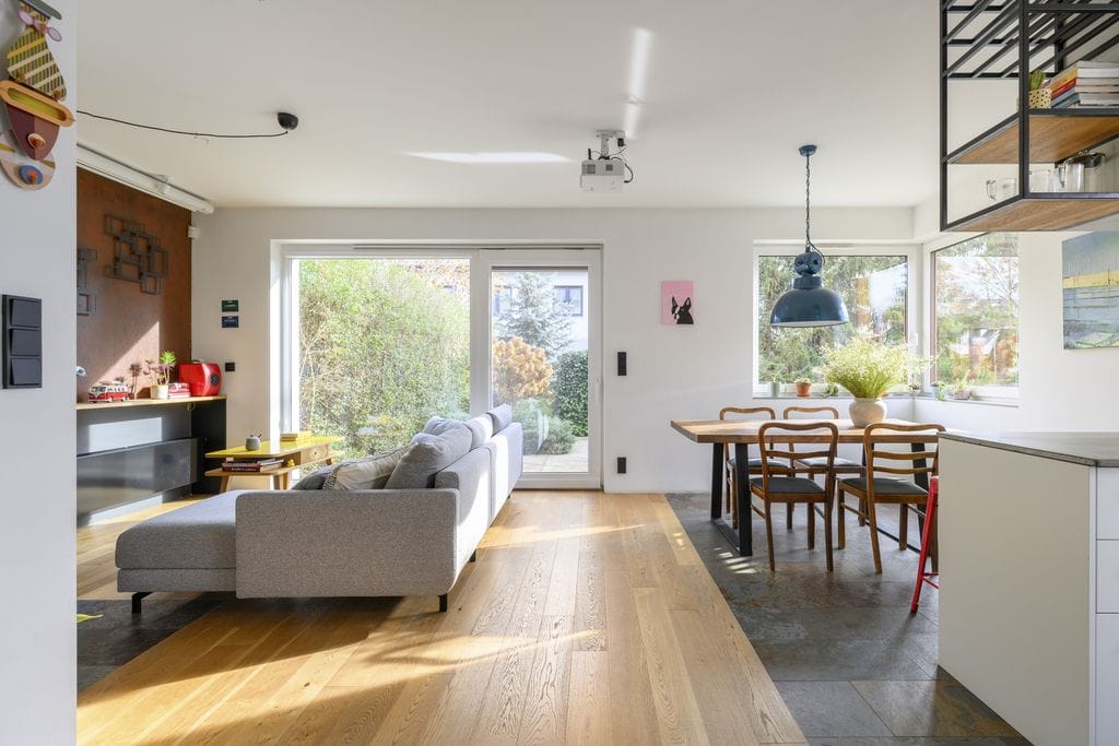 Dom 4 pokojowe na Sprzedaż