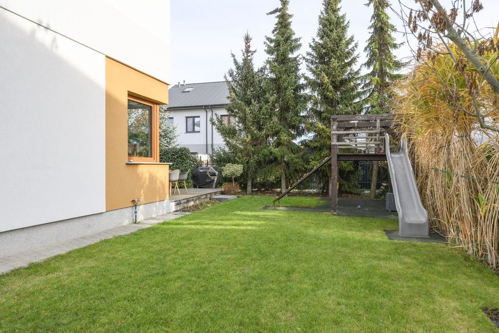 Dom 4 pokojowe na Sprzedaż