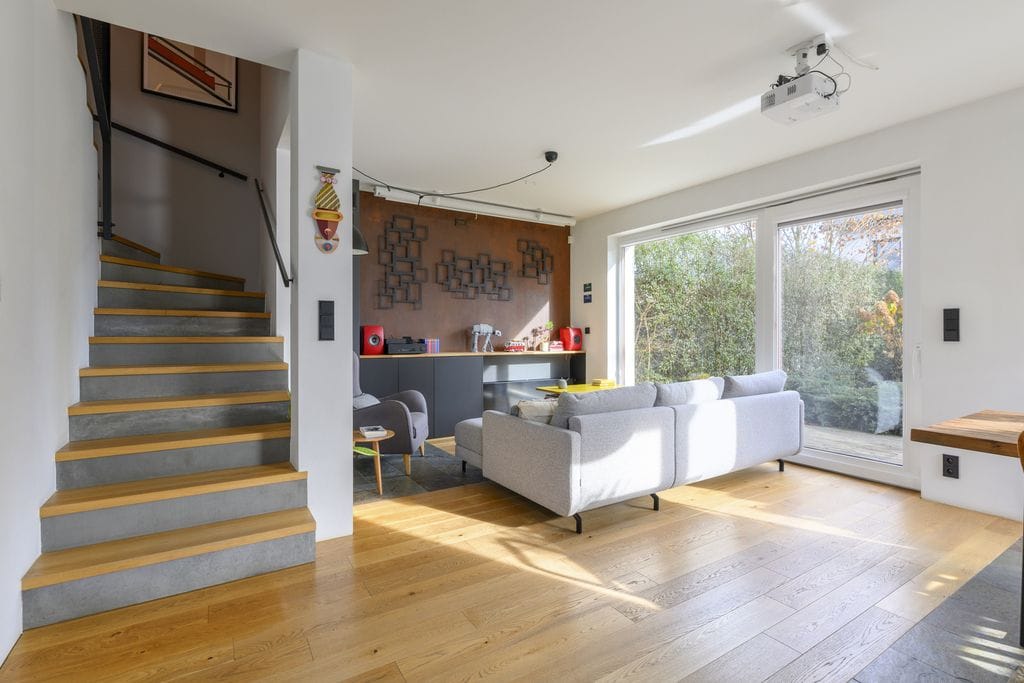 Dom 4 pokojowe na Sprzedaż