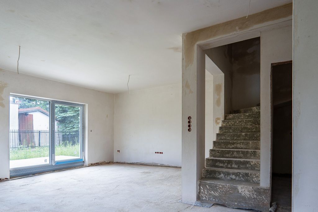 Dom 5 pokojowe na Sprzedaż