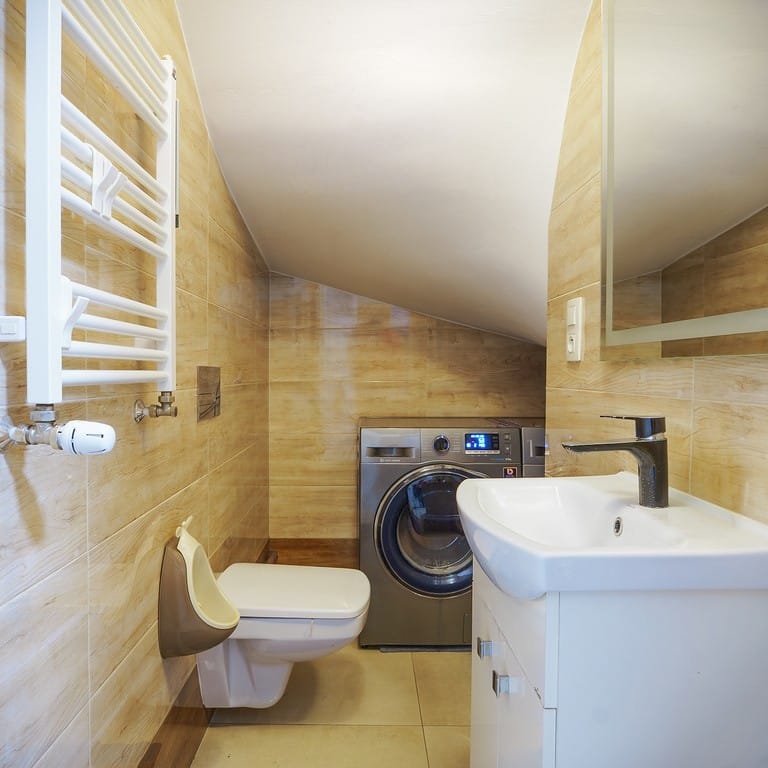 Dom 4 pokojowe na Sprzedaż