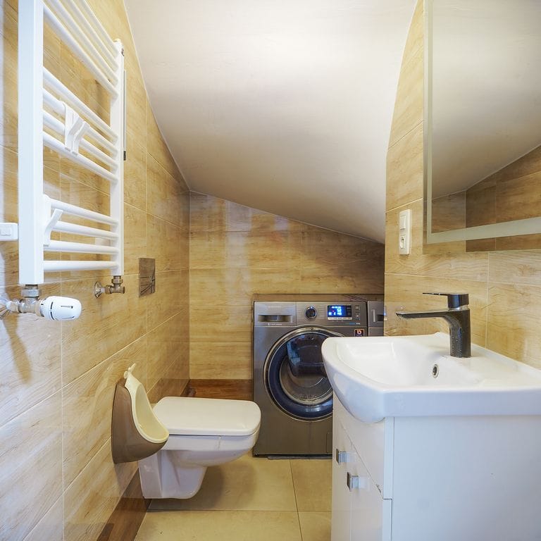 Dom 4 pokojowe na Sprzedaż