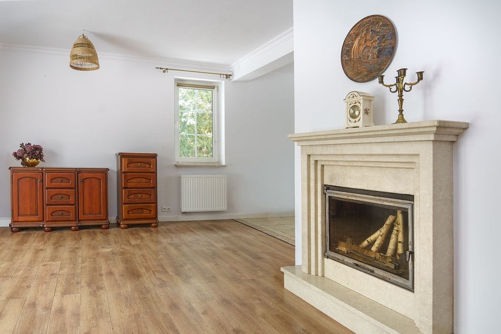 Dom 6 pokojowe na Sprzedaż