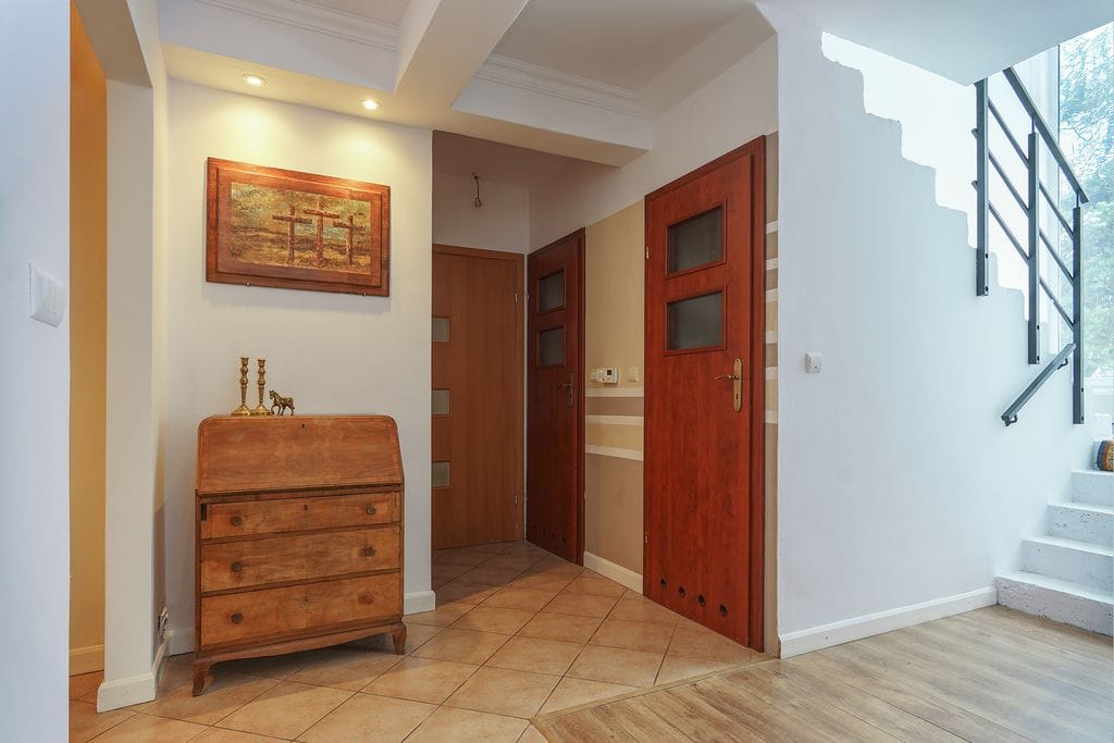 Dom 6 pokojowe na Sprzedaż