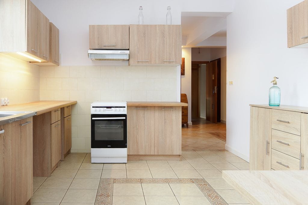 Dom 6 pokojowe na Sprzedaż