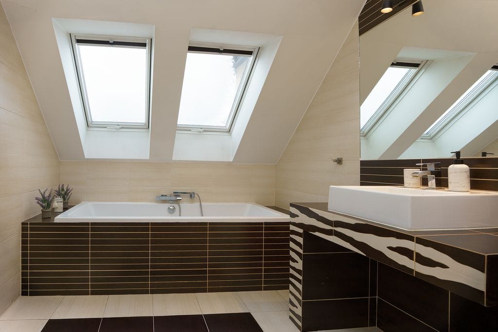 Dom 5 pokojowe na Sprzedaż