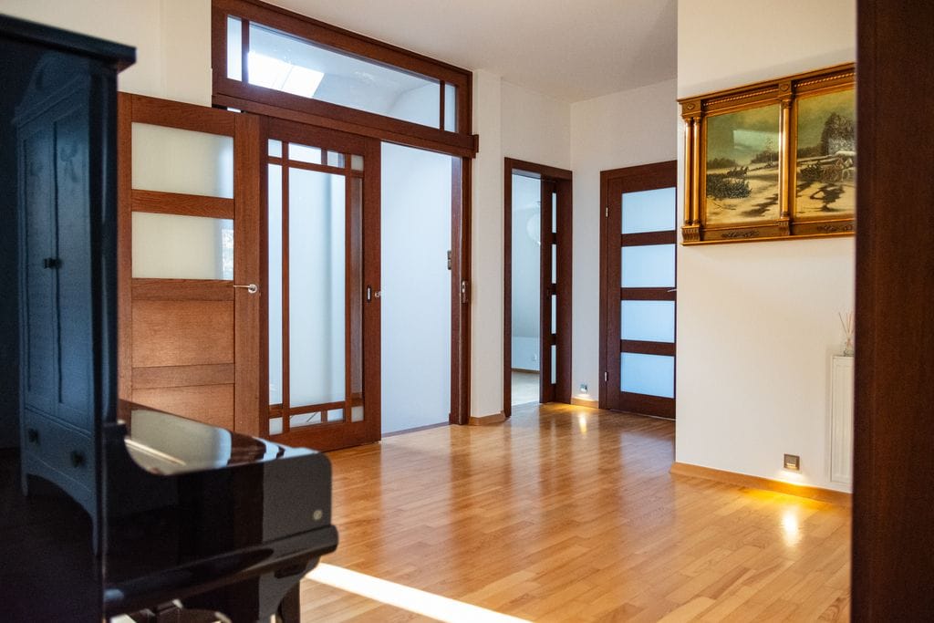 Dom 5 pokojowe na Sprzedaż