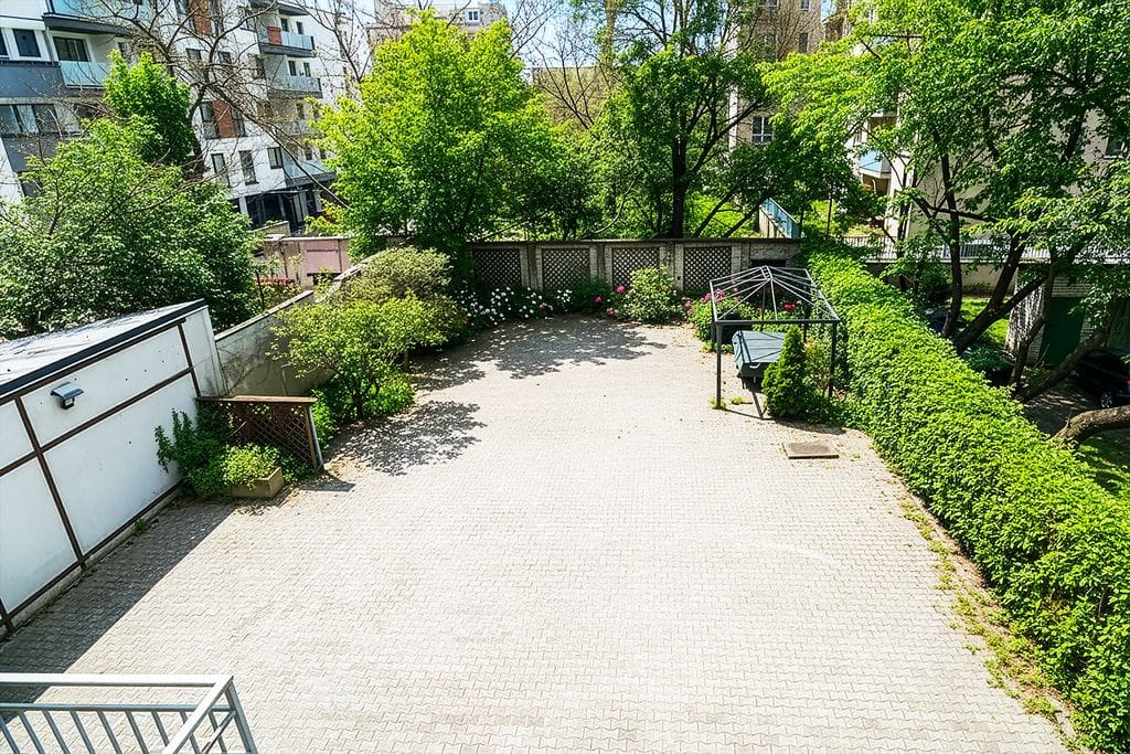 Dom 25 pokojowe na Sprzedaż