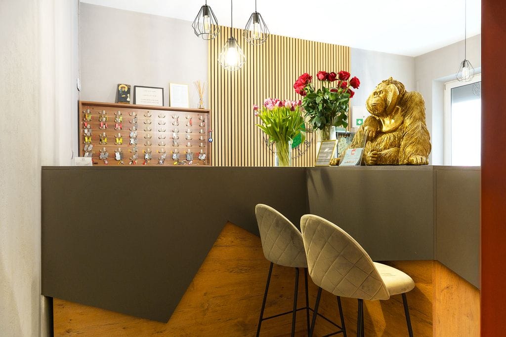 Dom 25 pokojowe na Sprzedaż