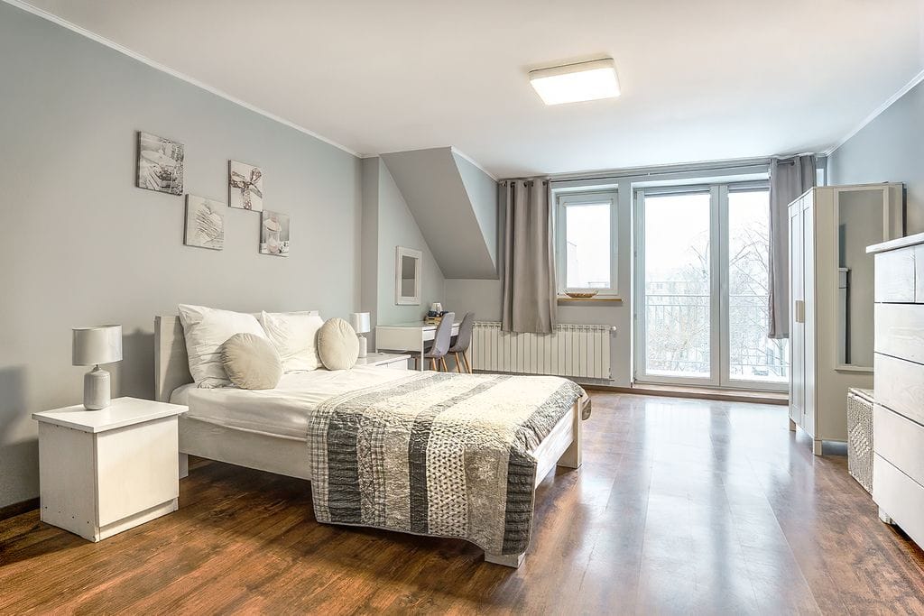 Dom 25 pokojowe na Sprzedaż