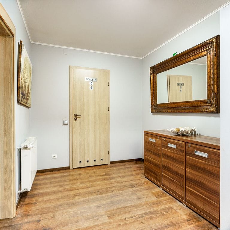 Dom 25 pokojowe na Sprzedaż