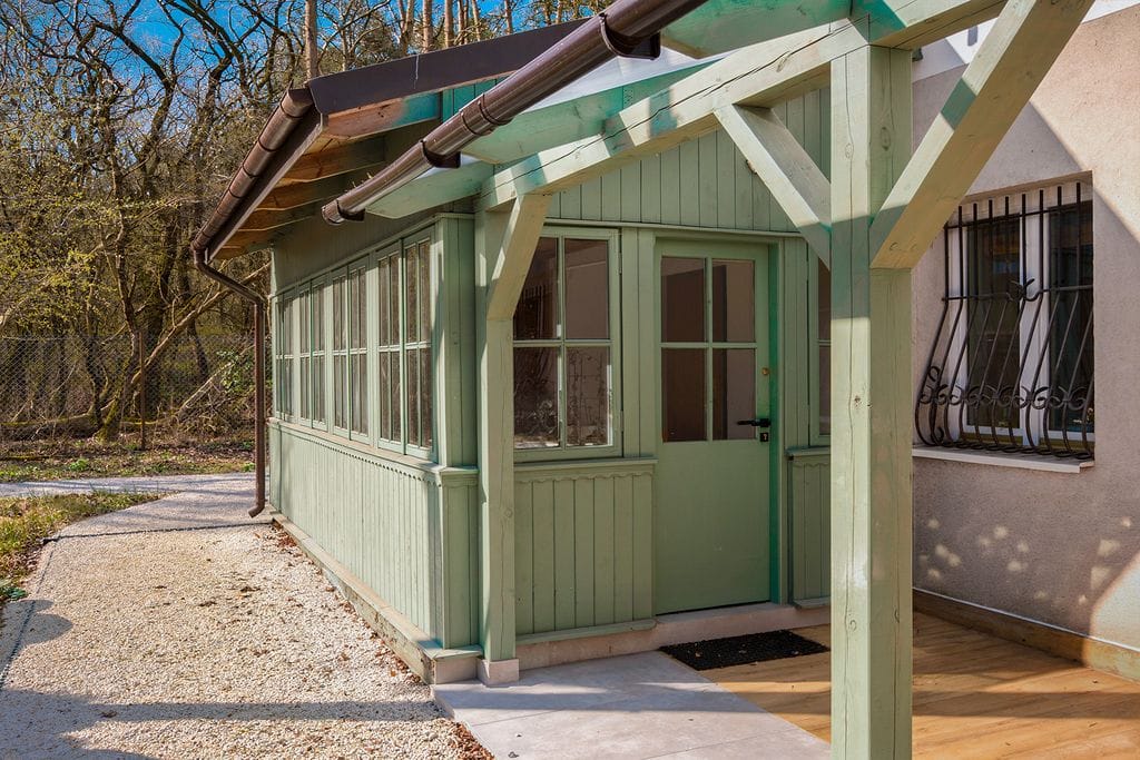 Dom 7 pokojowe na Sprzedaż