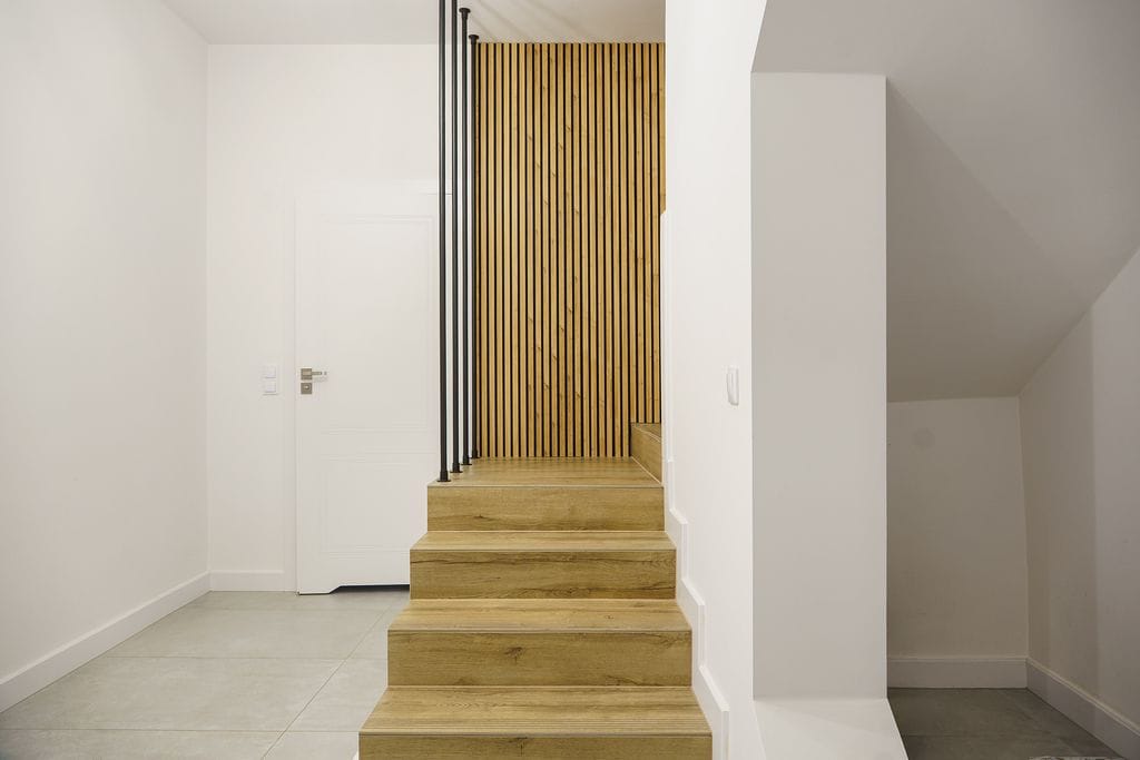 Dom 7 pokojowe na Sprzedaż