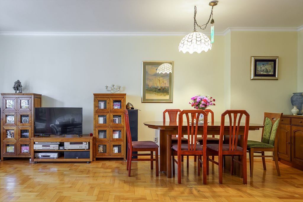 Dom 5 pokojowe na Sprzedaż