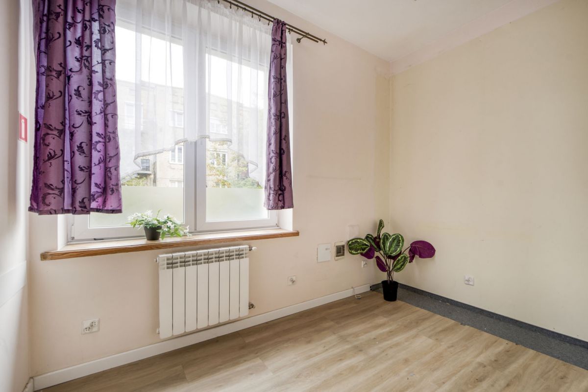 Mieszkanie 6 pokojowe na Sprzedaż