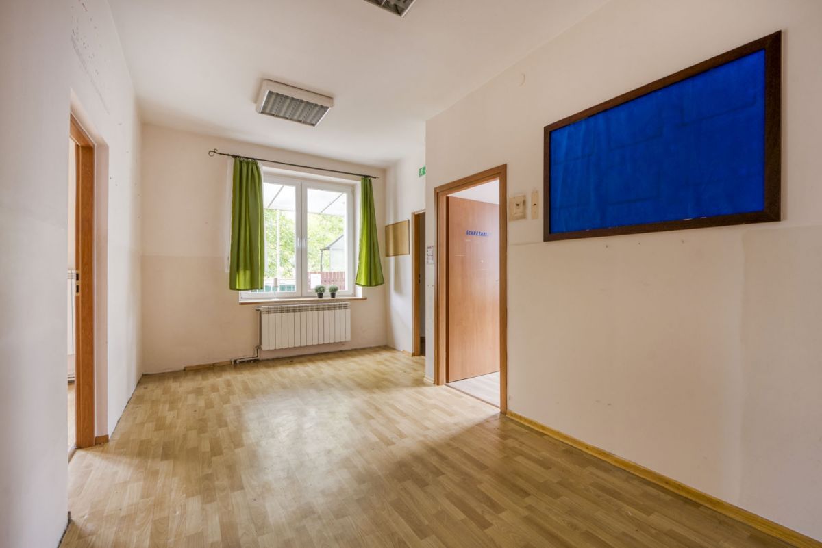 Mieszkanie 6 pokojowe na Sprzedaż