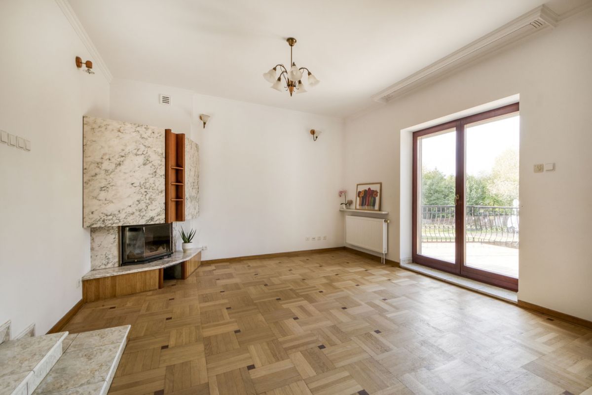 Dom 8 pokojowe na Sprzedaż