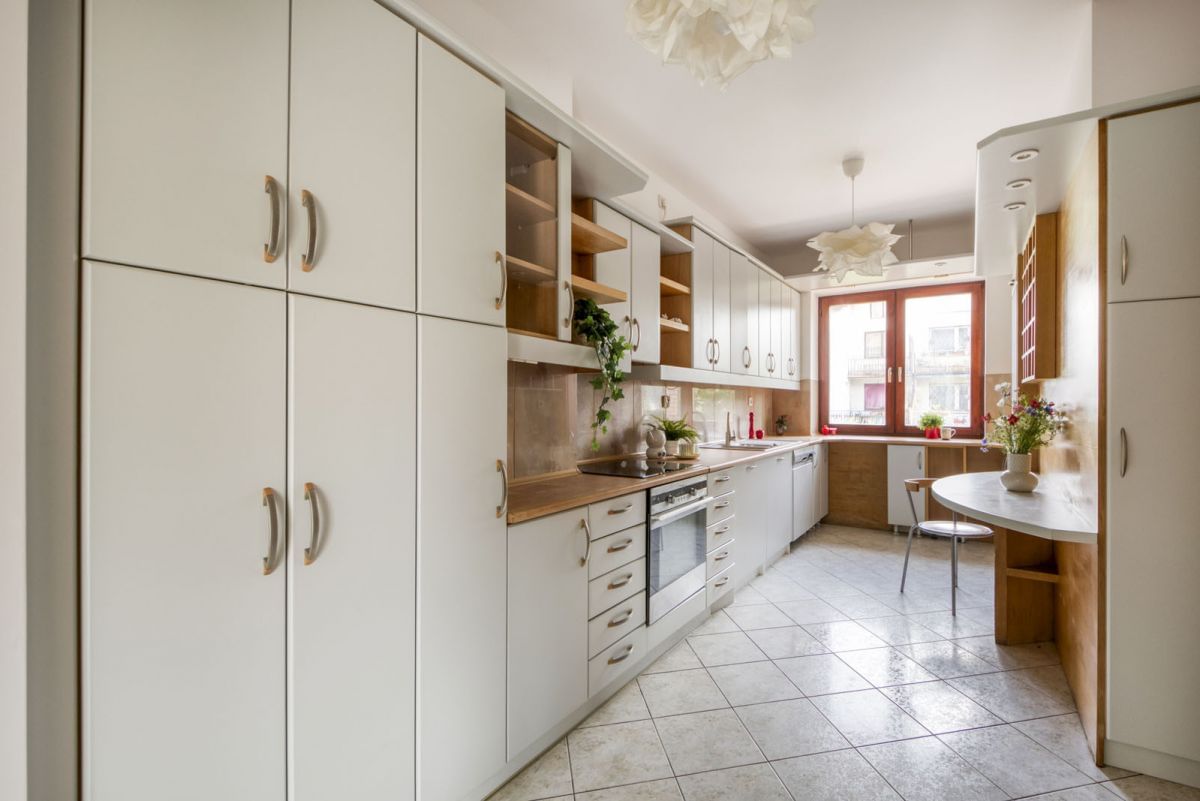 Dom 8 pokojowe na Sprzedaż