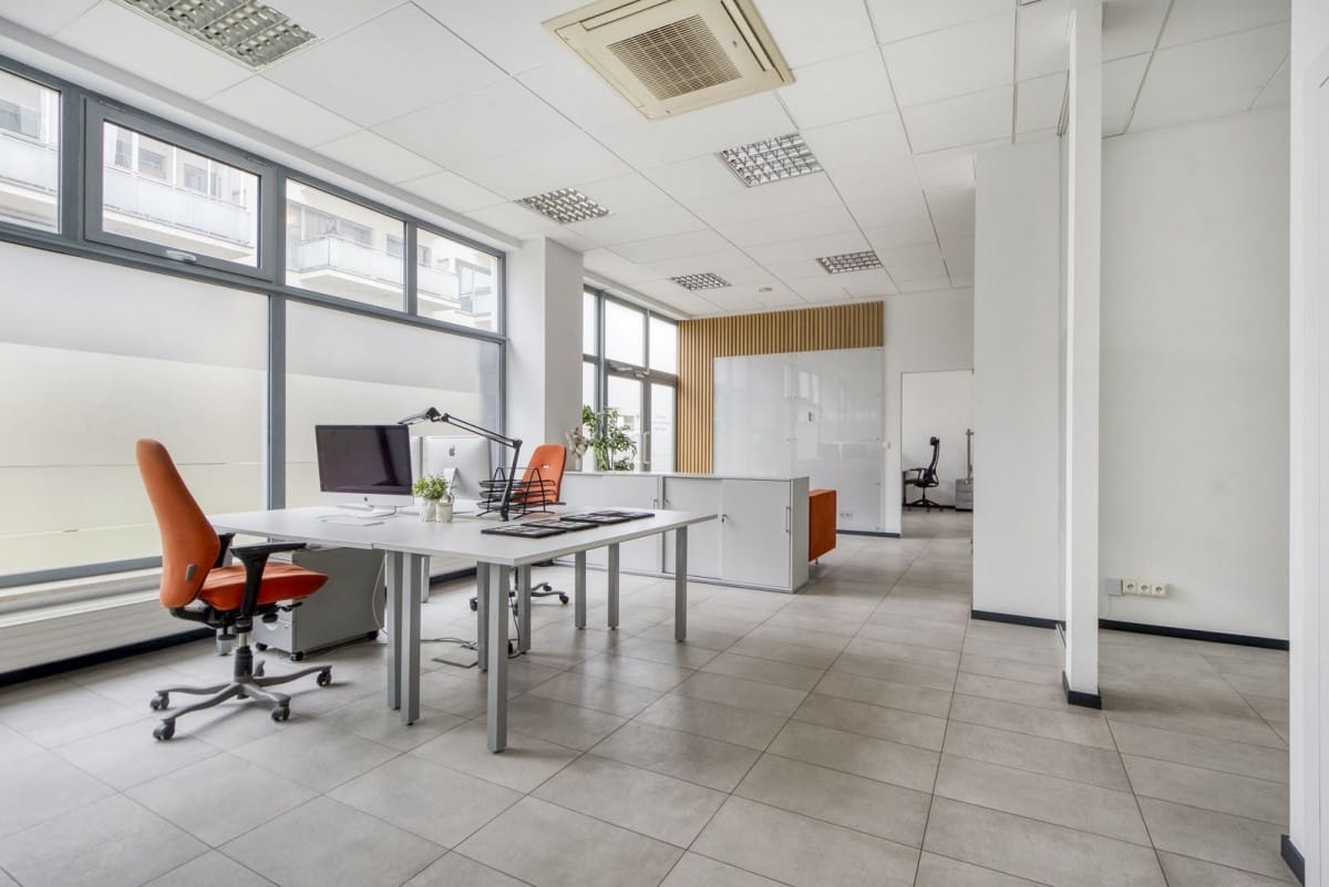 Lokal użytkowy  pokojowe na Sprzedaż