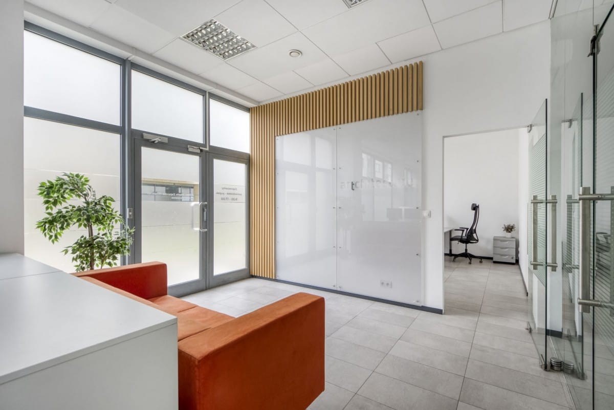 Lokal użytkowy  pokojowe na Sprzedaż