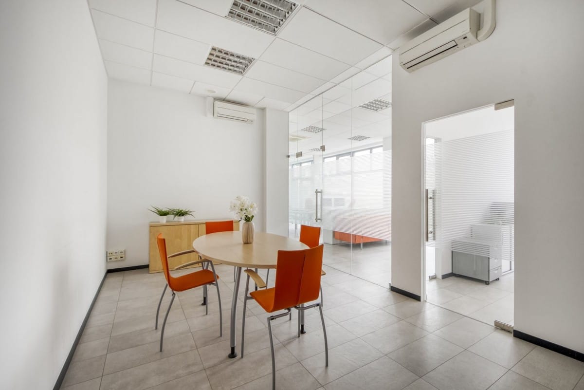 Lokal użytkowy  pokojowe na Sprzedaż