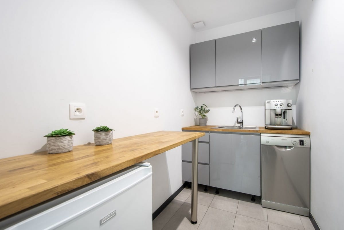 Lokal użytkowy  pokojowe na Sprzedaż