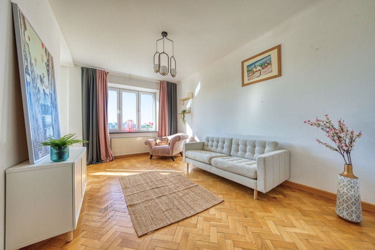 Mieszkanie 4 pokojowe na Sprzedaż